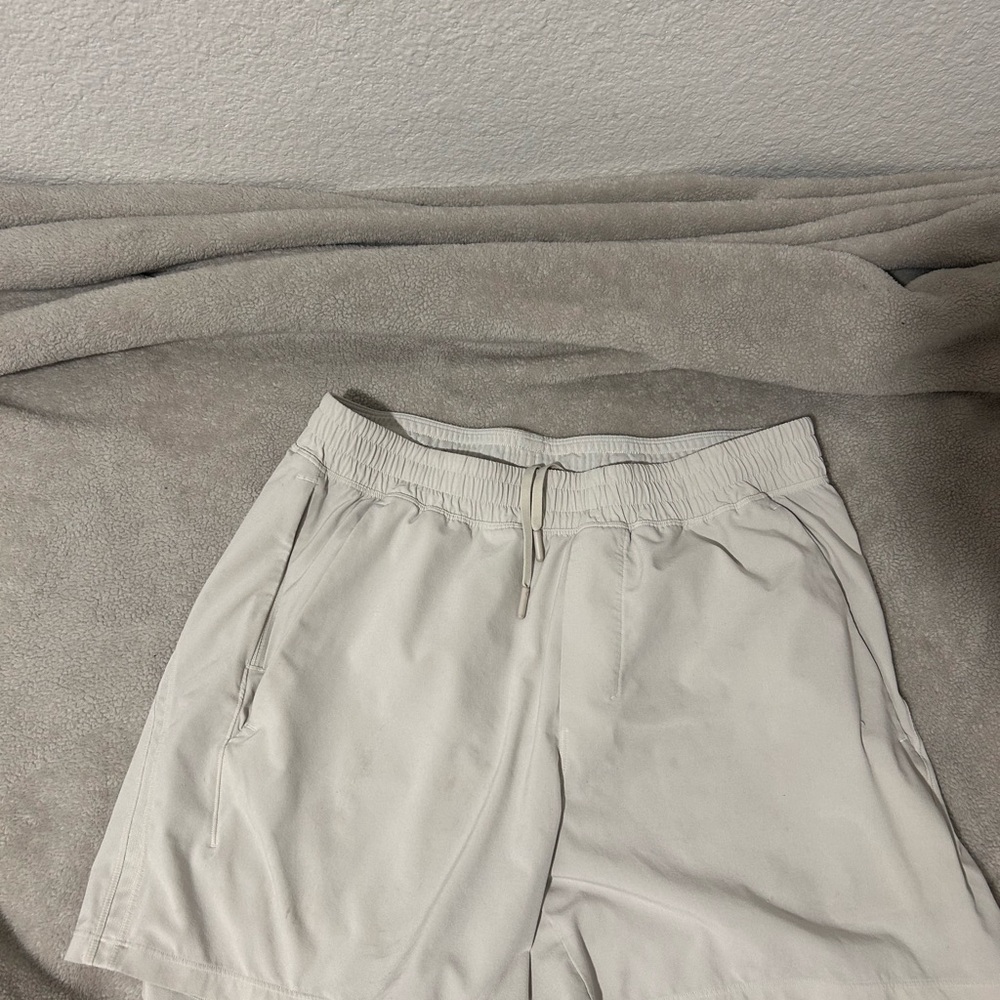 Lululemon Pacebreaker LL 5” Men’s Large